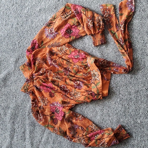 Flying tomato blouse - Picture 2 of 11